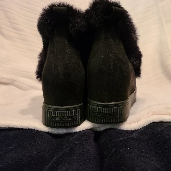 J/Slides Furry Black Wedge Booties - Picture 5 of 11